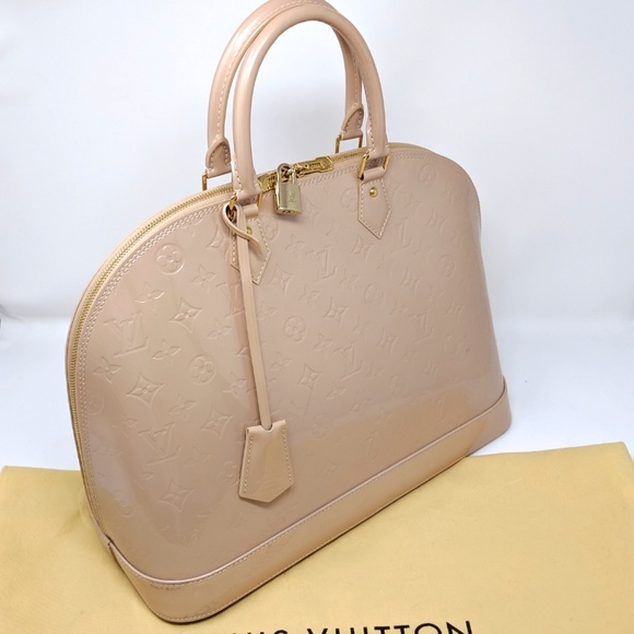 Louis Vuitton Handbags - Auth Louis Vuitton Rose Angelique MORE PHOTOS